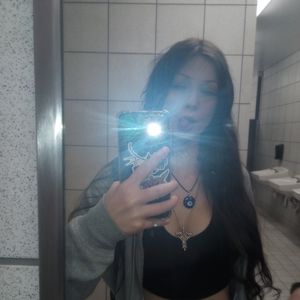 Meet your Posher, Miley